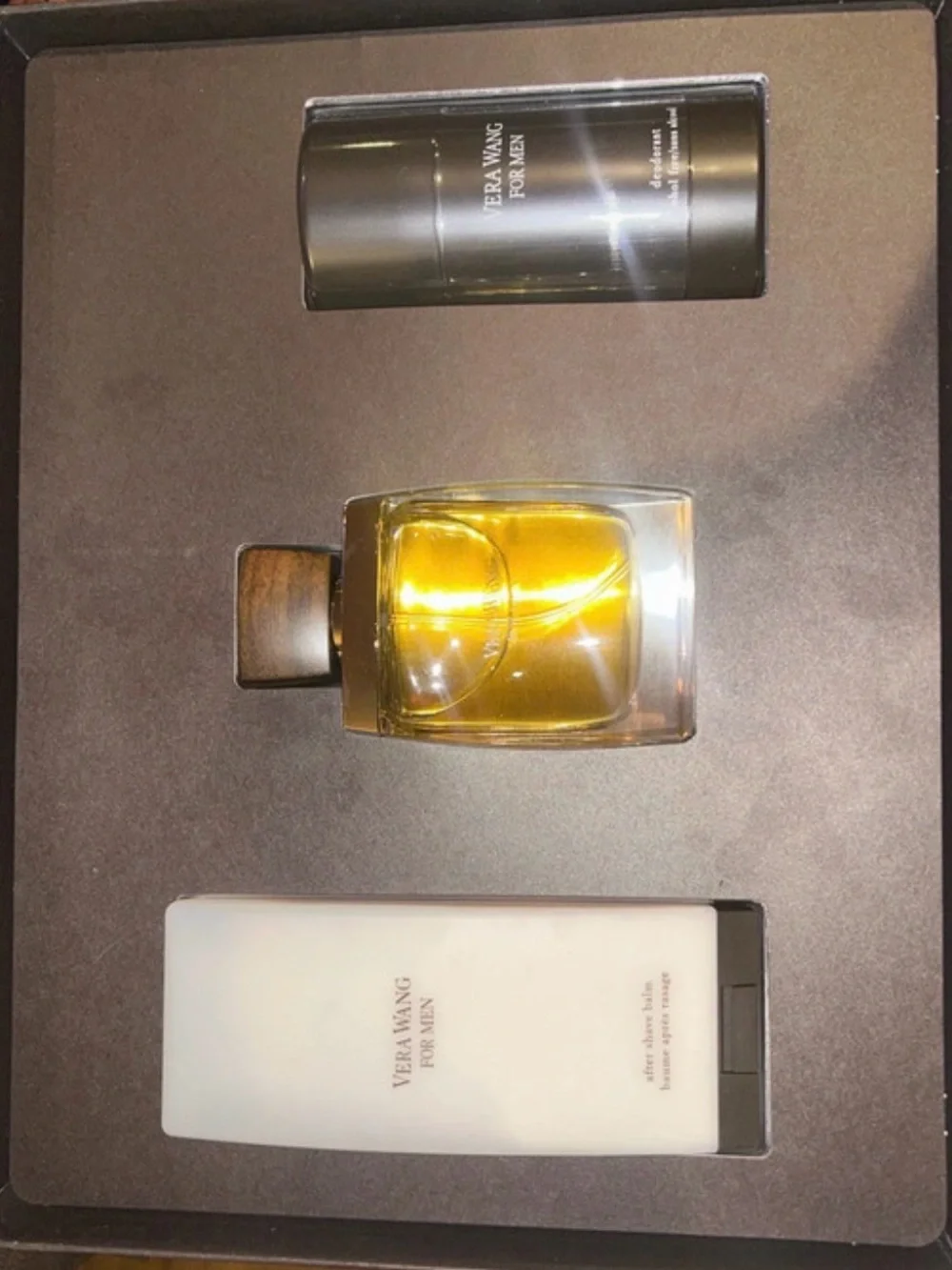 Vera Wang For Men Grooming Set in Rich Brown